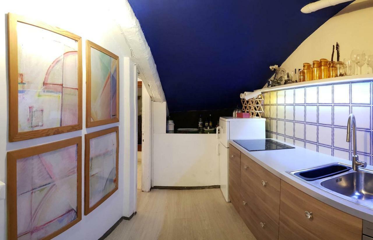Mariangela Artist's Appartement